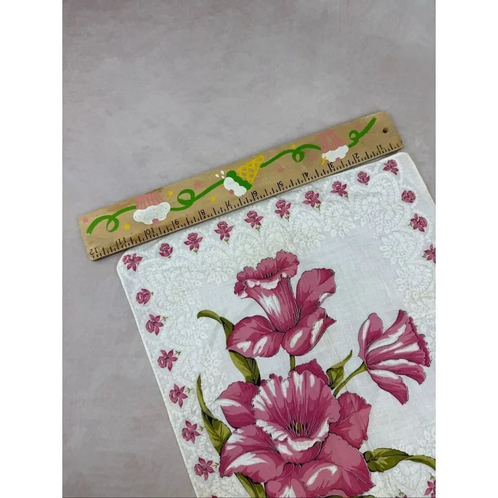 Vintage 1950s Pink Floral Hankie Handkerchief READ